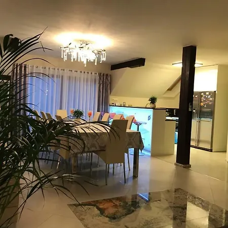 Apartament Lux *